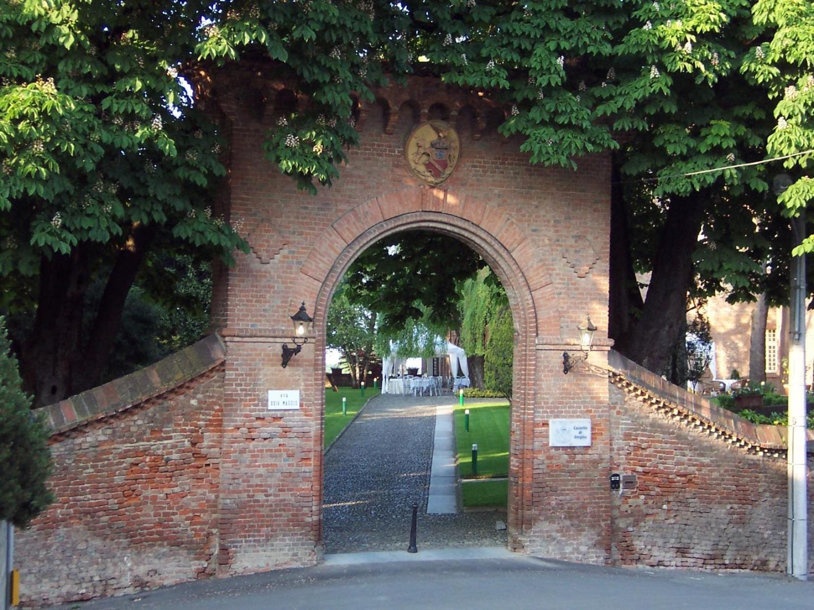 Relais Del Castello Di Oviglio Hotel ภายนอก รูปภาพ